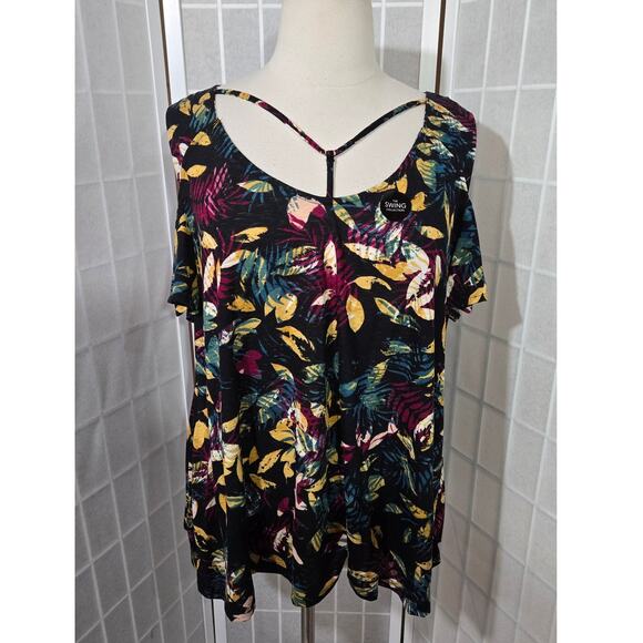 NWT Lane Bryant Strappy Cold Shoulder Tee Shirt Blouse Plus Size: 22/24 (3X) - Picture 2 of 3